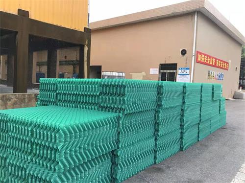 橫流式閉式冷卻塔的產(chǎn)品特點及優(yōu)點(橫流式閉式冷卻塔質(zhì)量好)